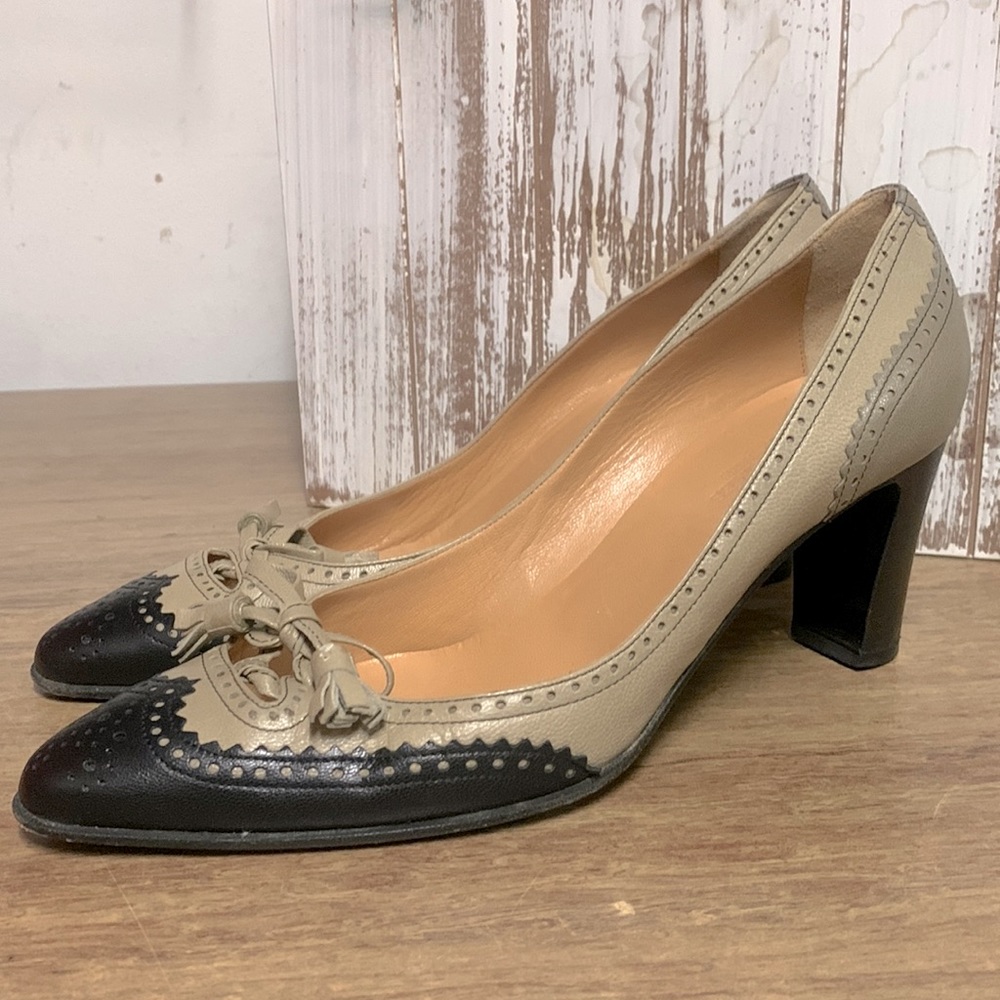 Hermes taupe black leather bow pointed toe clog heels 39